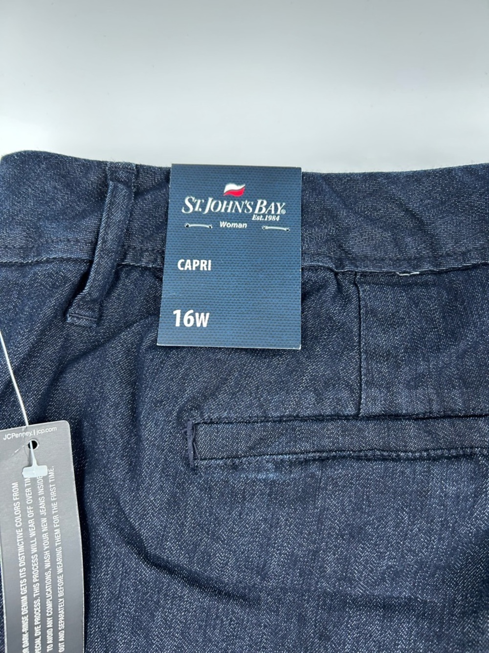 St. John's Bay Dark Indigo Capris 16W NWT - Picture 7 of 7